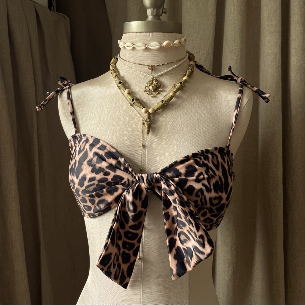brand new leopard shoulder tie animal print knot bikini top swimsuit bathingsuit